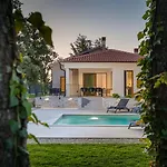 Vila Marija By Villsy